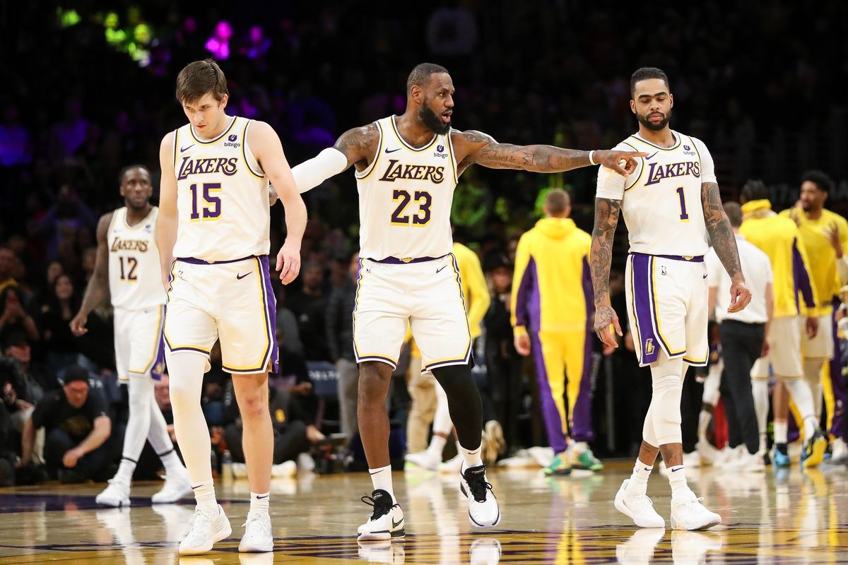 Lakers Outshine Clippers in NBA Battle of LA